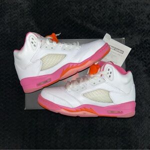 Air Jordan 5 Retro WNBA Pinksicle Safety Orange (Grade School) 5.5 Shoes
